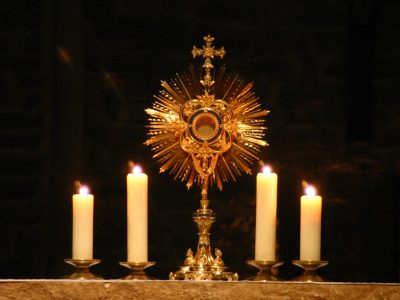 adoration-saint-sacrement